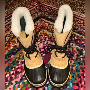 Sorel Caribou Women’s Sz 8 Fur Trim Snow Boots